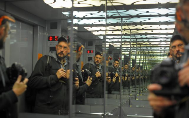 Déjà vu: τι συμβαίνει στον εγκέφαλο όταν «το έχουμε ξαναζήσει»